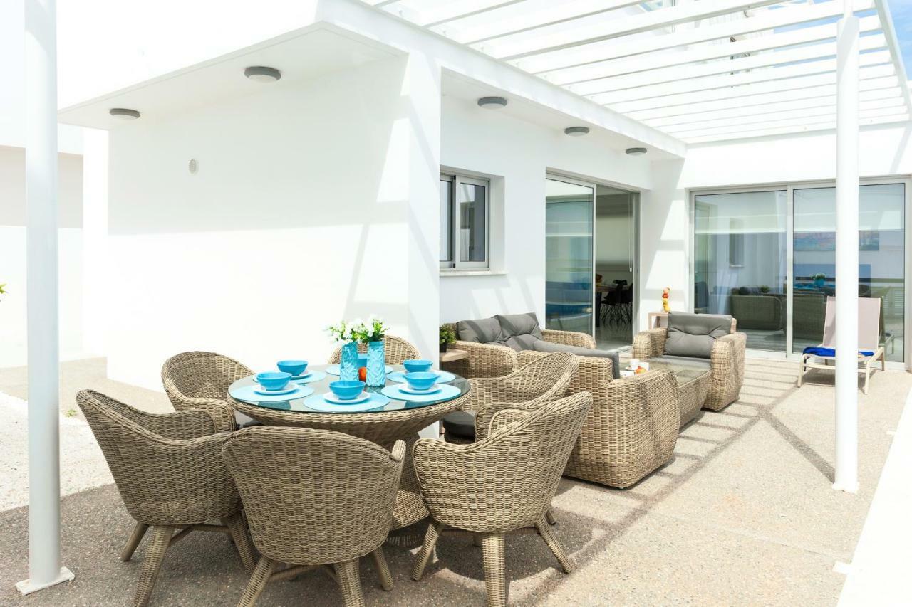 Villa Roberta Ayía Nápa Extérieur photo